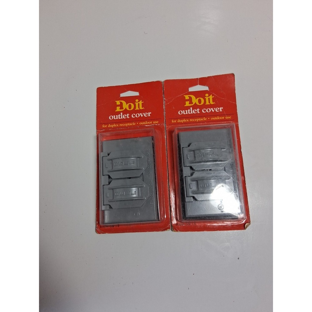 Do it Outdoor Duplex Outlet Cover Gray Weatherproof New Old Stock Lot of 2